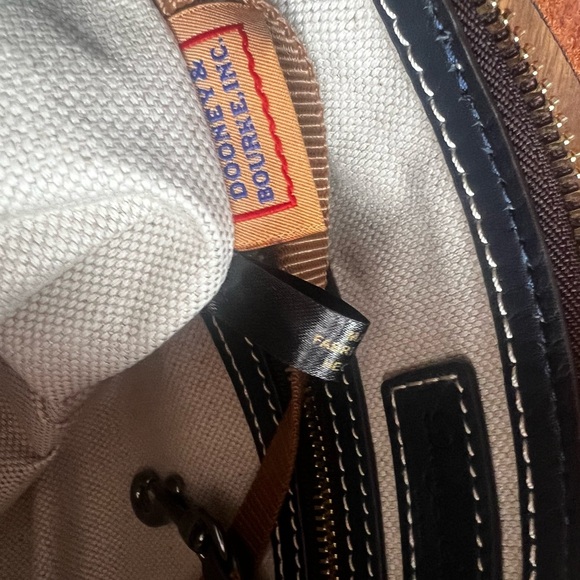 Dooney Penrose Hobo‎ 25 in Midnight Blue - Picture 14 of 15